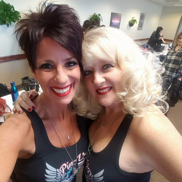 Meet your Posher, Julie - Picture 3 of 8